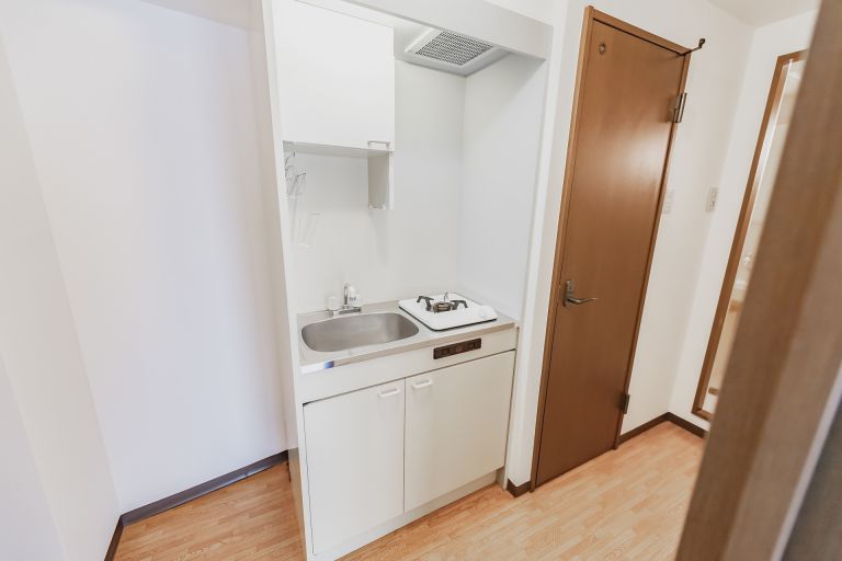 業務用エアコン選びを間違えた瞬間に始まる職場崩壊と莫大な損失の真実